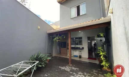Casa com 3 dormitórios à venda, 144 m² por R$ 650.000,00 - Guaruja Mansões - Betim/MG
