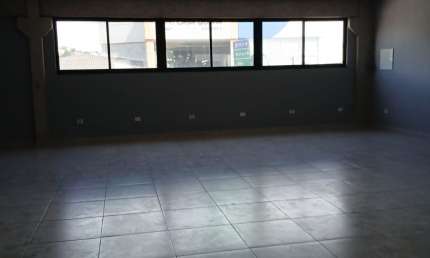 Salão comercial  para alugar no centro de São Roque