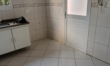 Casa comercial com 3 salas para alugar no Jardim Flórida, São Roque 
