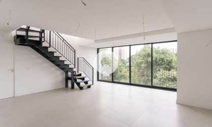 Cobertura duplex à venda no Mossunguê - 236m², vista deslumbrante, elevador nos dois pavimentos