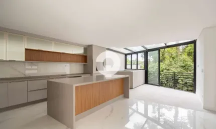Casa em condomínio fechado com 3 quartos à venda na Rua Luiz Zilli, 412, Campo Comprido, Curitiba