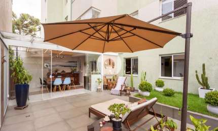 Garden charmoso com terraço amplo e ótima localização