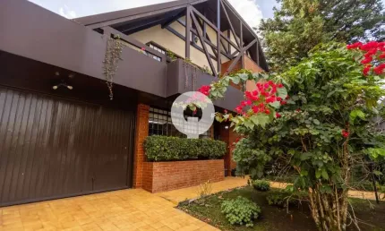 Casa versátil no bom retiro - ideal para uso residencial ou comercial, com 295 m² de área construída