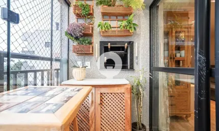 Apartamento com 73m² no centro de Pinhais - 3 quartos, sacada com churrasqueira