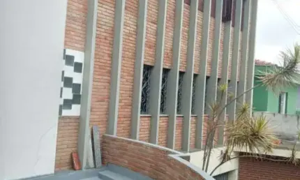 Oportunidade no Coração de Itaquera !! Sobrado com 03 dormitórios sendo 01 suíte mais anexo independente para locação !