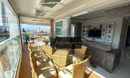 Maravilhoso Apartamento no Carrão ! São 03 dormitórios sendo 02 suítes mais closet com móveis planejados em todos os ambientes e varanda gourmet !!