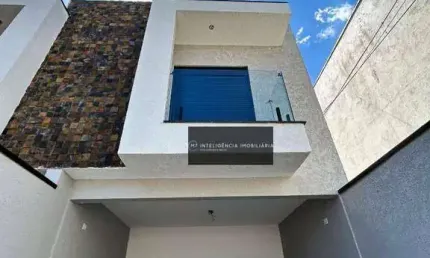 Maravilhoso Sobrado com 03 dorms sendo 01 suite com 02 vagas e área Gourmet na Vila Santa Isabel !!