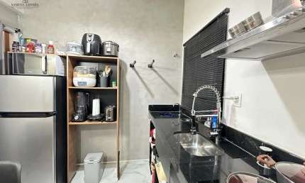 Apartamento à venda mobiliado de dois quartos no centro de juiz de fora