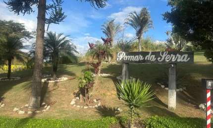 Lote de 1157 metros em condomínio fechado a venda por 165.000,00