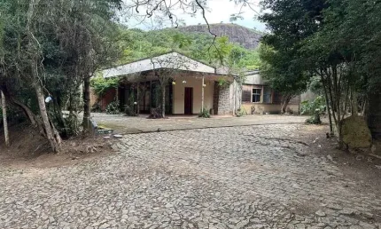 Casa comercial a venda no bairro floresta juiz de fora