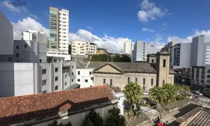 Apartamento de 2 quartos com vaga e elevador no São Mateus à venda por 340.000,00