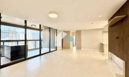 Apartamento com 3 quartos à venda na Rua Alferes Ângelo Sampaio, 1783, Batel, Curitiba por R$ 2.995.000