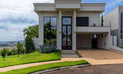 Casa no condomínio Terras de Florença para venda com 3 quartos, sendo 3 suítes, 393m²