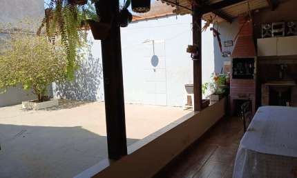Aconchegante casa tipo para venda com 2 quartos, 70m²