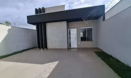 Agradável casa tipo para venda em Jardim Cristo Redentor com 2 quartos, 48m²