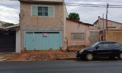 Funcional casa comercial para venda em Vila Brasil, 137m²