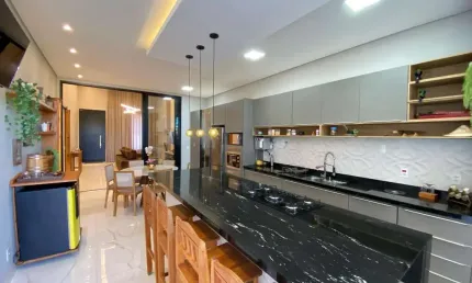 Casa no condomínio Vivendas da Mata - Portal Aroeira para venda com 3 quartos, sendo 1 suíte, 155m²