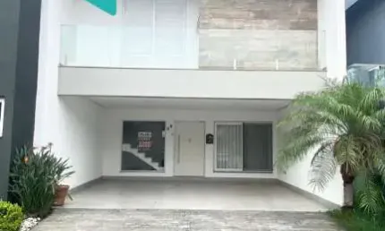 Casa em condomínio fechado com 4 quartos para alugar na Avenida Willy Eugênio Fleck, 1495, Sarandi, Porto Alegre por R$ 8.500