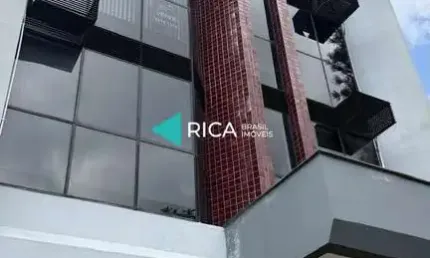 Sala comercial para alugar na Avenida Nova York, 547, Auxiliadora, Porto Alegre por R$ 1.500