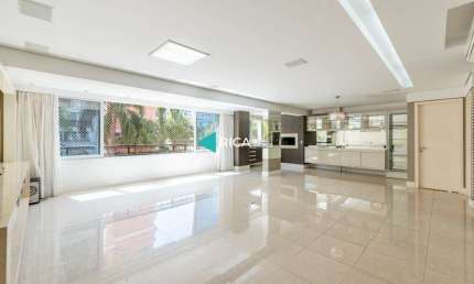 Apartamento com 3 quartos à venda na Avenida Túlio de Rose, 400, Jardim Europa, Porto Alegre por R$ 2.600.000