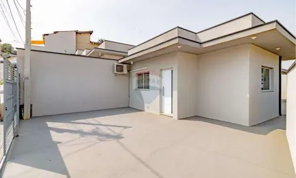 Casa com 2 quartos à venda na R. M.nha Gonçalves Da Costa, 117, Centro, Bom Jesus dos Perdões