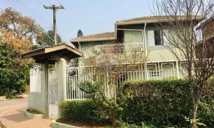 Casa com 3 quartos para alugar no Jardim dos Pinheiros, Atibaia 
