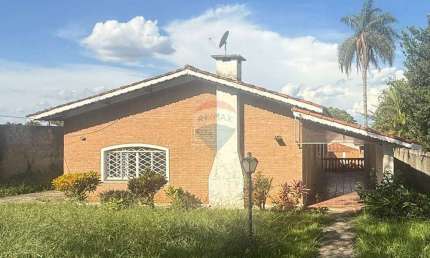Casa com 3 quartos para alugar no Jardim Residencial Santa Luiza, Atibaia 