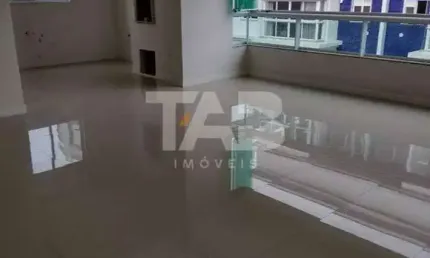 Apartamento para vando no edifício roveré della luna