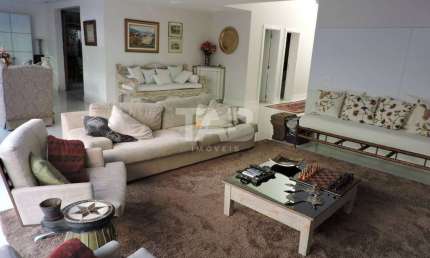 Casa com 3 quartos à venda na Rua Cruz e Sousa, 204, Praia dos Amores, Balneário Camboriú