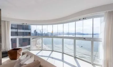 Apartamento com 4 quartos para alugar na Avenida Atlântica, 5720, Centro, Balneário Camboriú
