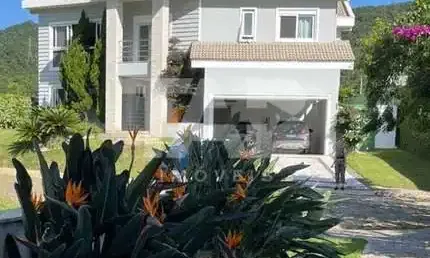 Casa com 4 quartos à venda na Avenida das Arapongas, 1265, Ariribá, Balneário Camboriú