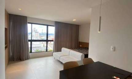 Apartamento com ótima localização para locação em Itajaí