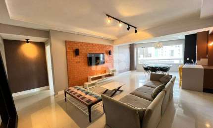 Apartamento com 3 quartos para alugar na Rua 4400, 100, Centro, Balneário Camboriú