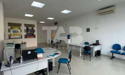 Sala comercial com 100m²  para locação | Centro, Itajaí