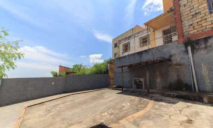 Casa com 2 quartos à venda na Rua Aristides Ferreira, 356, Colégio Batista, Belo Horizonte
