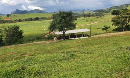 Fazenda / Sítios / Chácaras com 3 quartos à venda em Itajubá