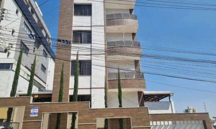 Área Privativa / Garden com 3 quartos para alugar em Contagem