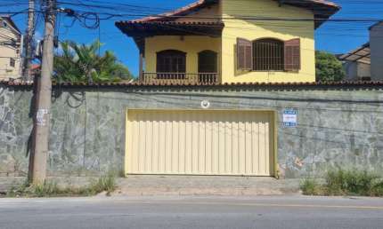 Casa com 4 quartos para alugar na Rua Monsenhor Messias, 316, Flamengo, Contagem