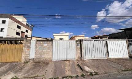 Casa com 2 quartos para alugar na Rua Sete de Setembro, 451, Nacional, Contagem