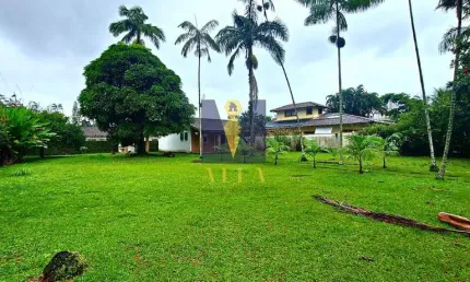 Terreno à venda na Enseada, Ubatuba 
