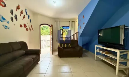 Sobrado em Condomínio à venda no bairro do Perequê Mirim em Ubatuba/SP.