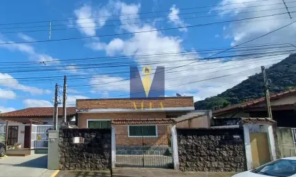Casa com 5 quartos à venda no Centro, Ubatuba 