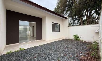 Casa em ITAJUBA com 2 qtos sendo uma suíte, otimo custo benefício