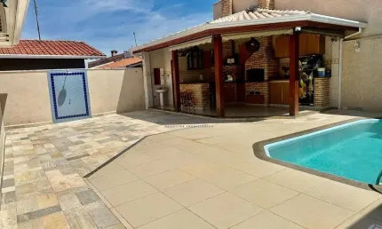 Maravilhosa casa em bairro bem localizado, em Indaiatuba SP
