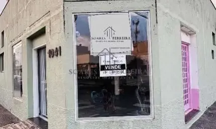 Salão Comercial  no Centro de Indaiatuba-SP: 1 Sala, 2 Banheiros, 128m² - Venda ou Locação!