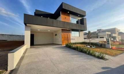 Impecável Casa de Luxo no Residencial Lucilla em Indaiatuba-SP: 3 Quartos, 3 Suítes, 2 Salas, 5 Banheiros, 4 Vagas de Garagem e 330m² de Puro Conforto!