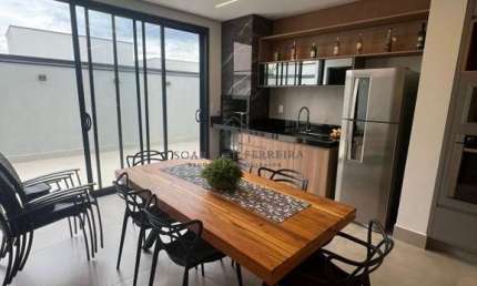 Casa à venda em Indaiatuba-SP, Jardins do Império: 3 quartos, 1 suíte, 2 salas, 3 banheiros, 2 vagas de garagem, 147,08 m²