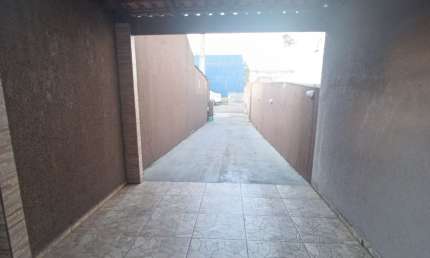 Casa com 2 quartos para alugar na Rua Japin, 492, Gralha Azul, Fazenda Rio Grande