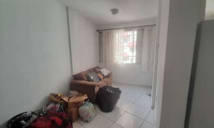 Apartamento 1 dormitório próximo a praia com vista parcial do mar