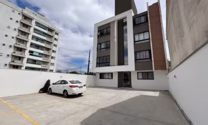 APARTAMENTO TÉRREO TOTALMENTE MOBILIADO NO CENTRO DE CAMBORIÚ